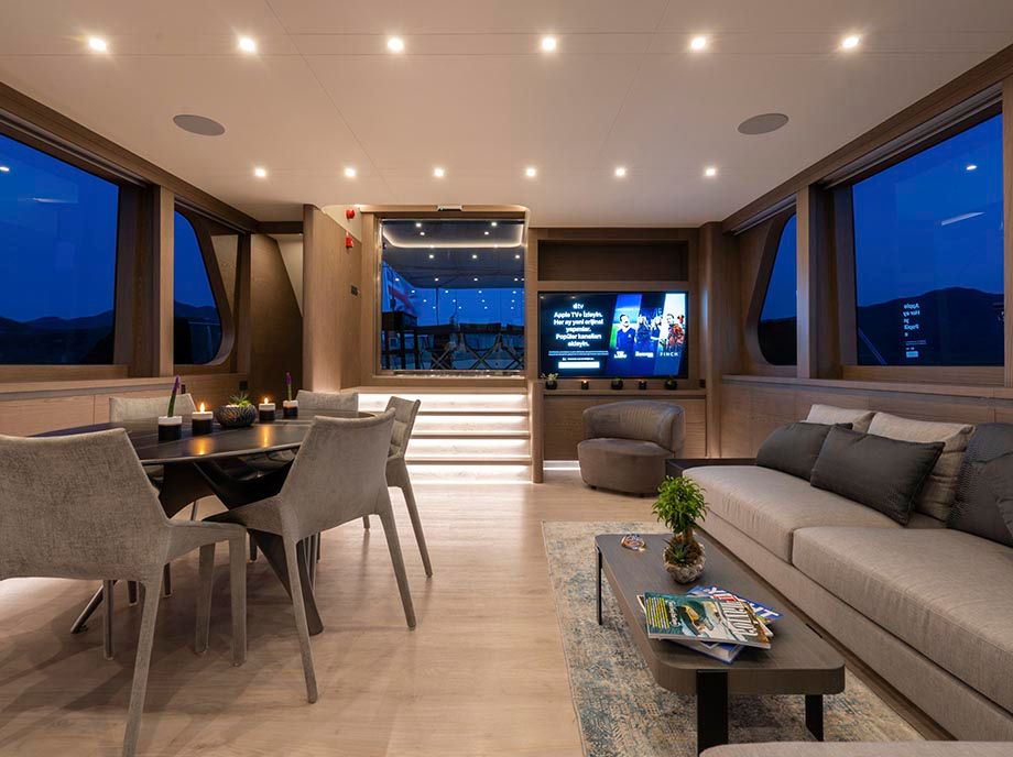 /uploads/22_yacht_good_life_22_8640eb8a77.jpg