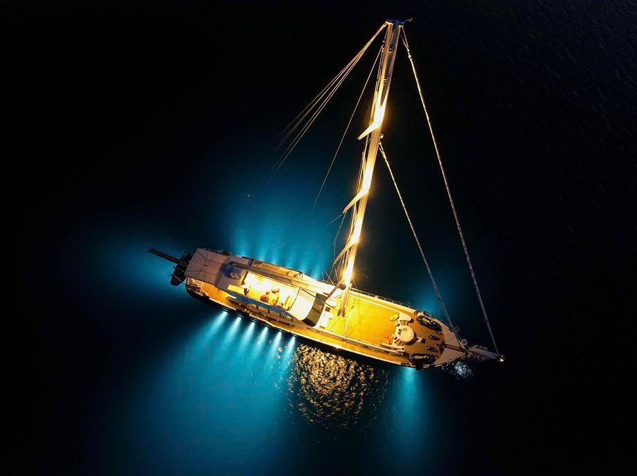 /uploads/40_yacht_good_life_40_8e68f5a8af.jpg