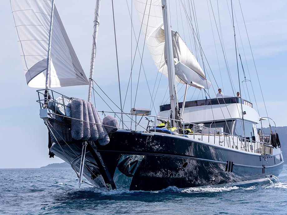 /uploads/6_yacht_good_life_6_b42dc9464d.jpg