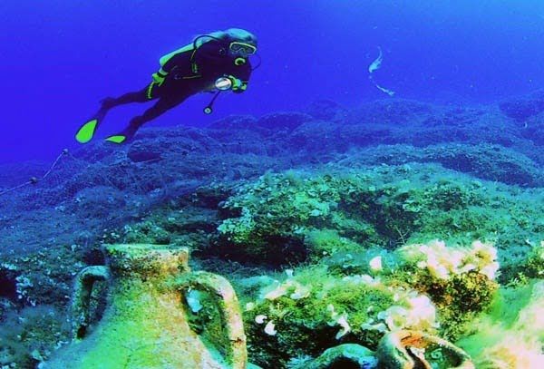 /uploads/kas_scuba_diving_c8c9cb4e7b.jpg